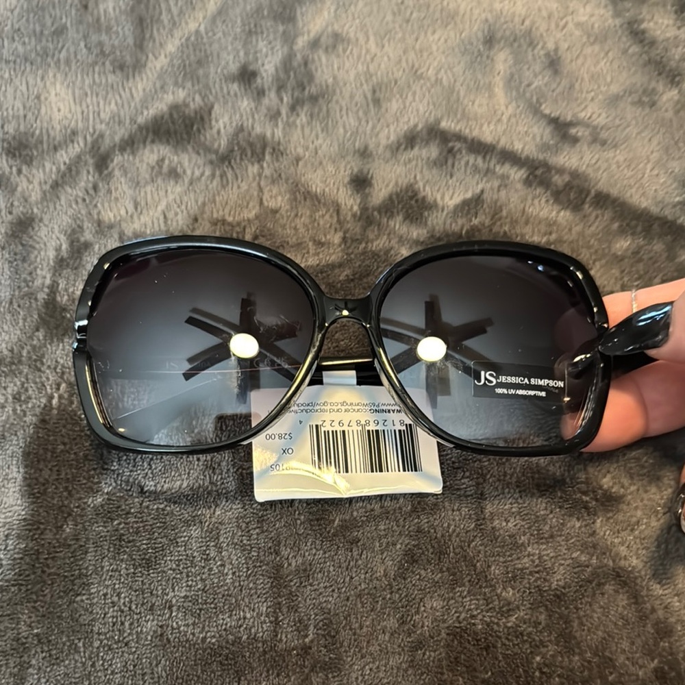 Jessica Simpson Black Oversized Sunglasses Bold Design